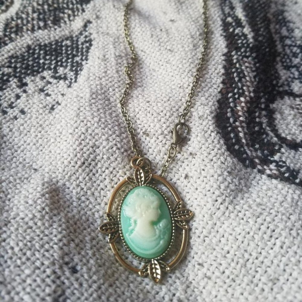 Vintage Style Necklace
